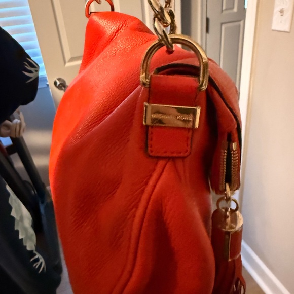 Michael Kors Red Leather Shoulder Bag - Picture 3 of 9
